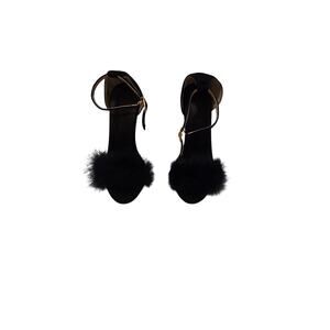 womens deleventh furry high heels.